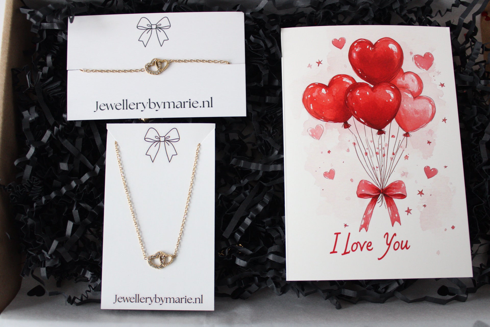 Valentijns brievenbuspakket: ‘Love’