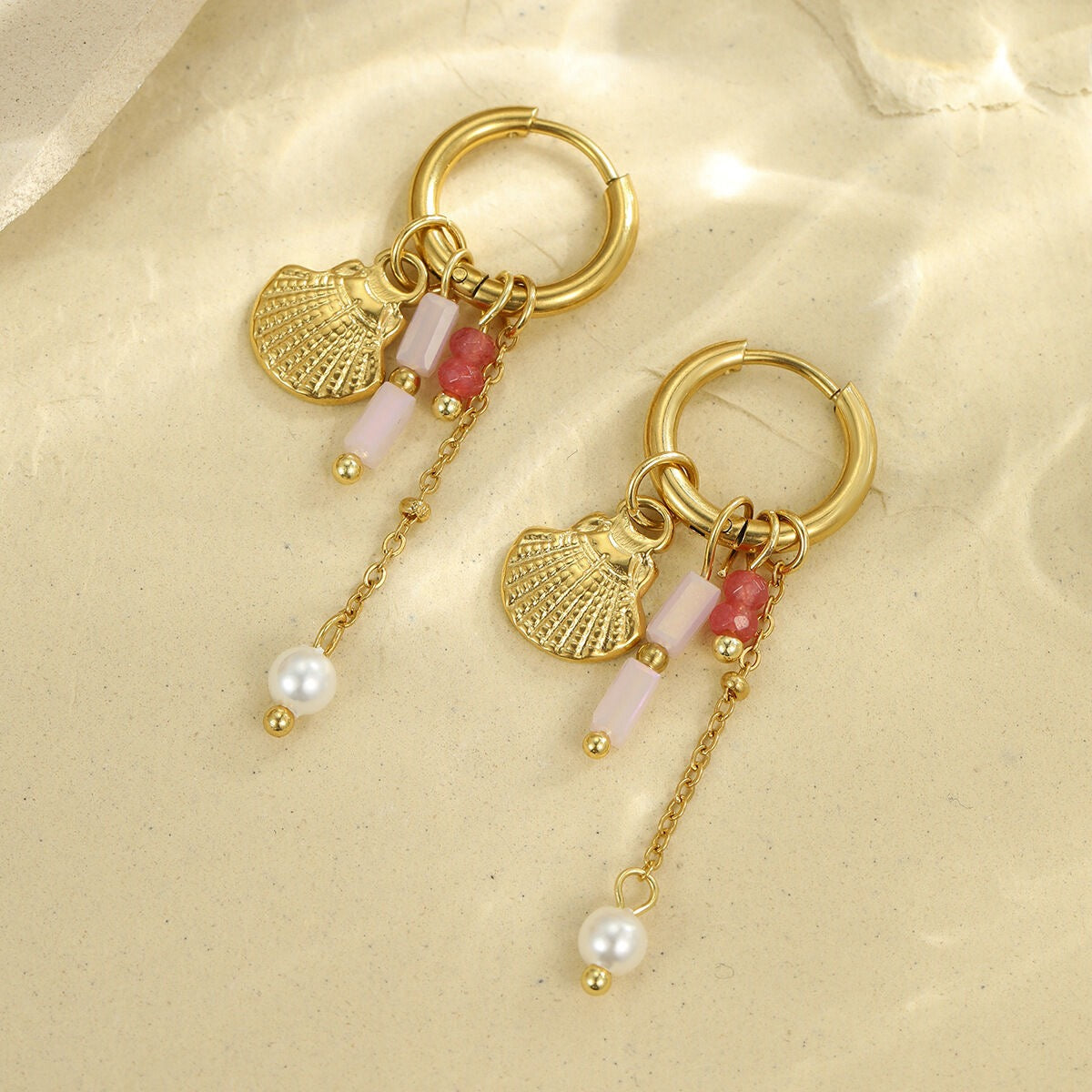 Minimalistische gouden oorbellen Summer Shell