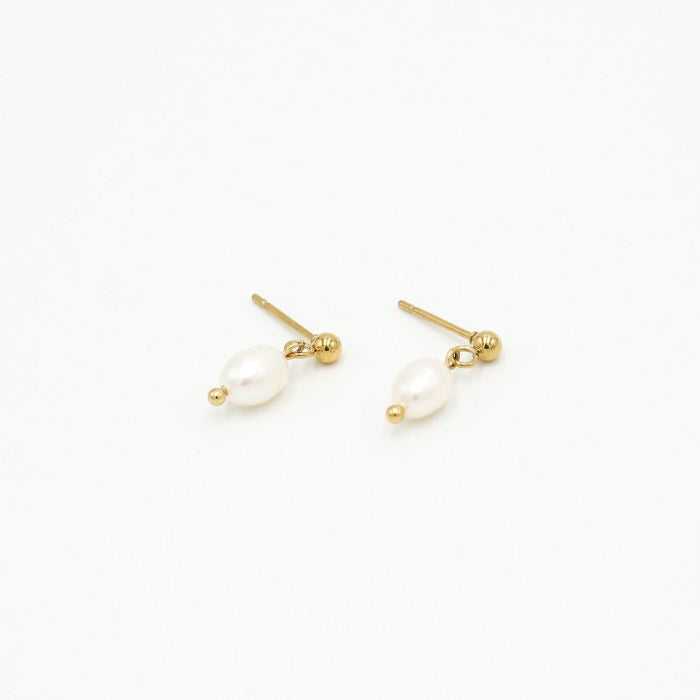 Minimalistische gouden oorstuds Pearl