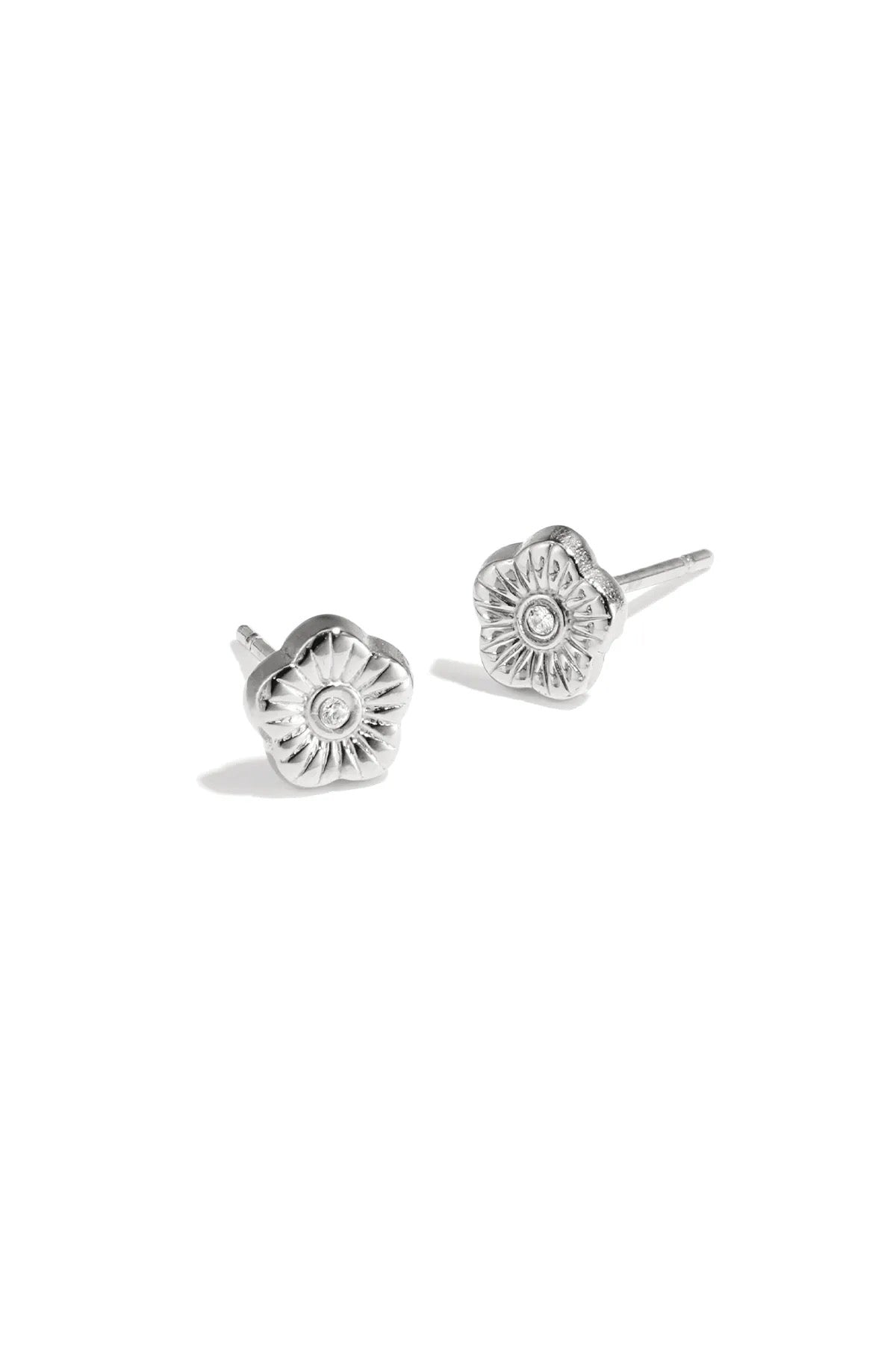Minimalistische gouden Studs Flower diamant