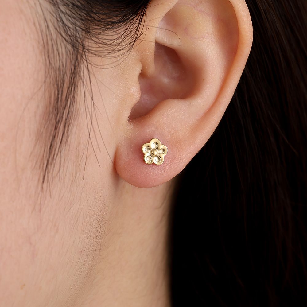 Minimalistische Gouden oorbellen 7 mm Flower | Jewellery by Marie gouden oorbellen bloem