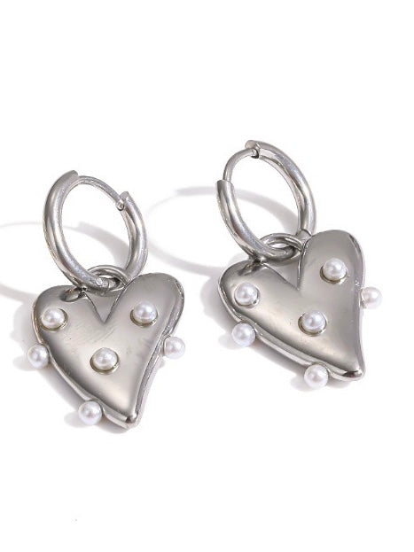 Statement Zilveren oorbellen Pearl heart | Jewellery by Marie Zilveren hart oorbellen met parels