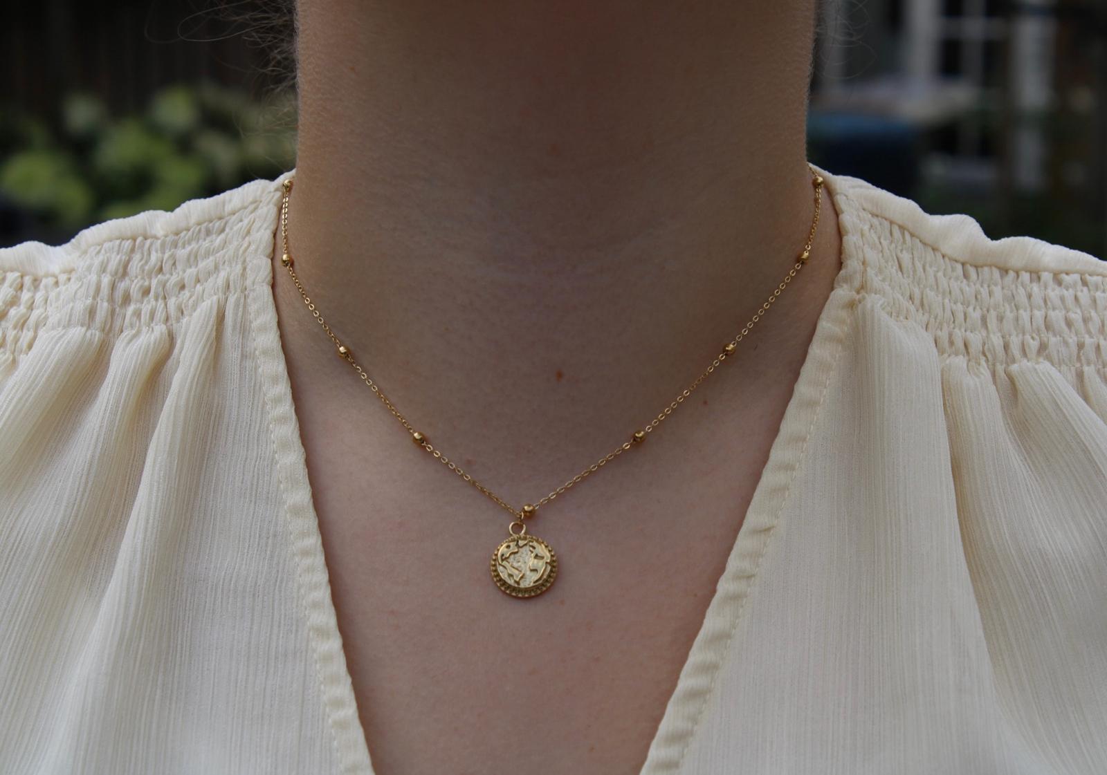 Treasure charm ketting