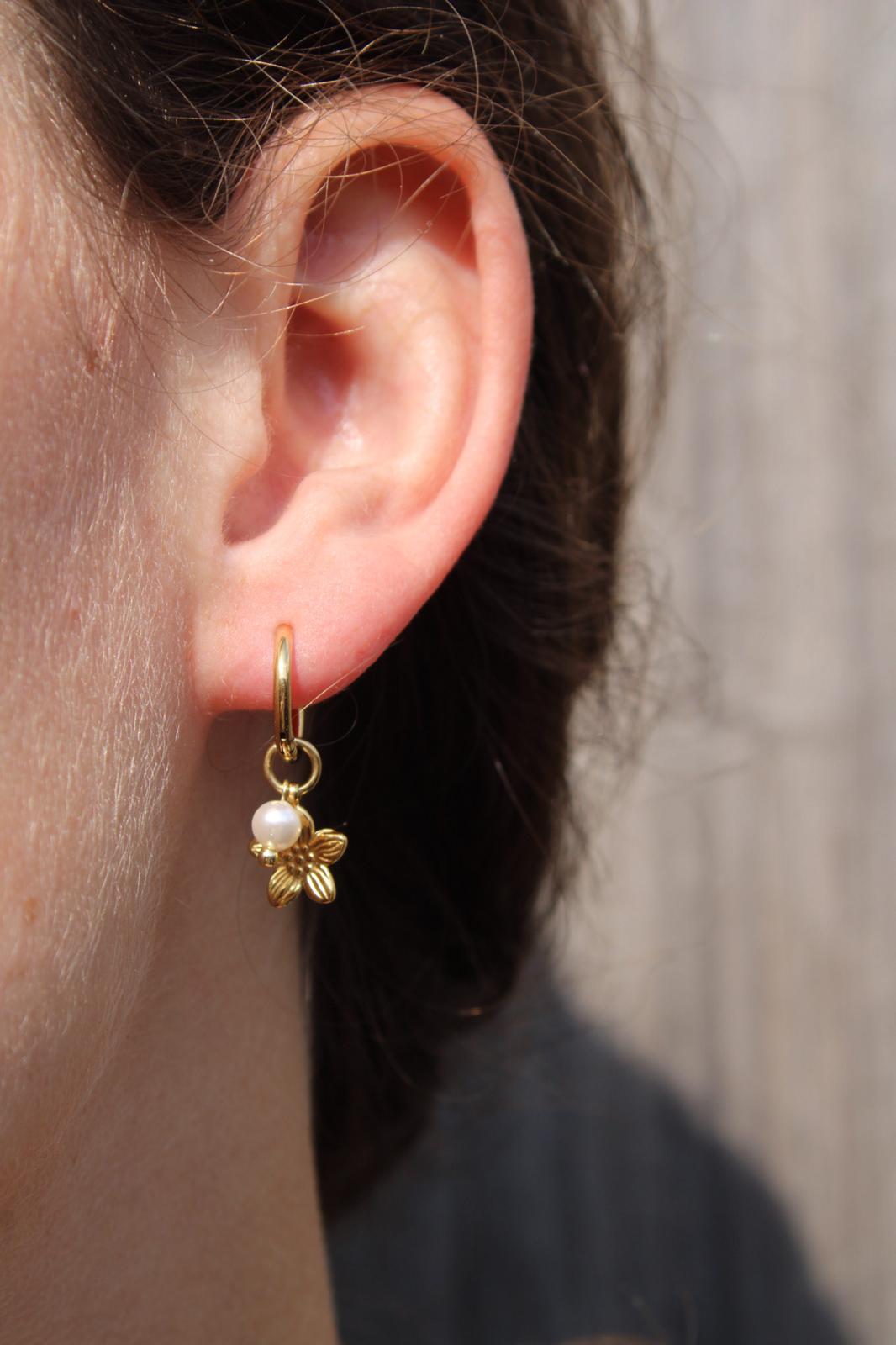 Pearl blossom oorbellen